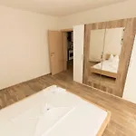 アパート Matanovi Dvori *