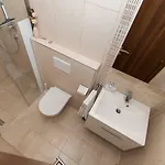 Matanovi Dvori アパート *