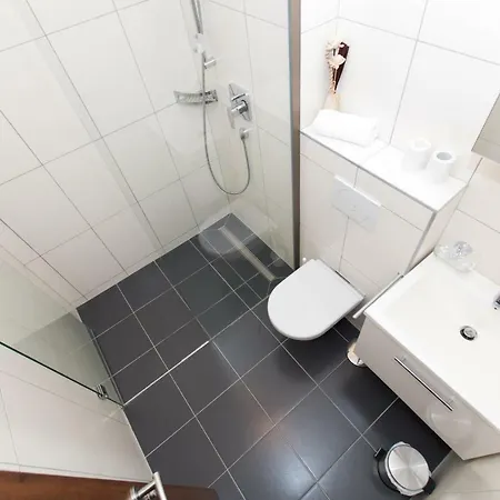 Matanovi Dvori Makarská